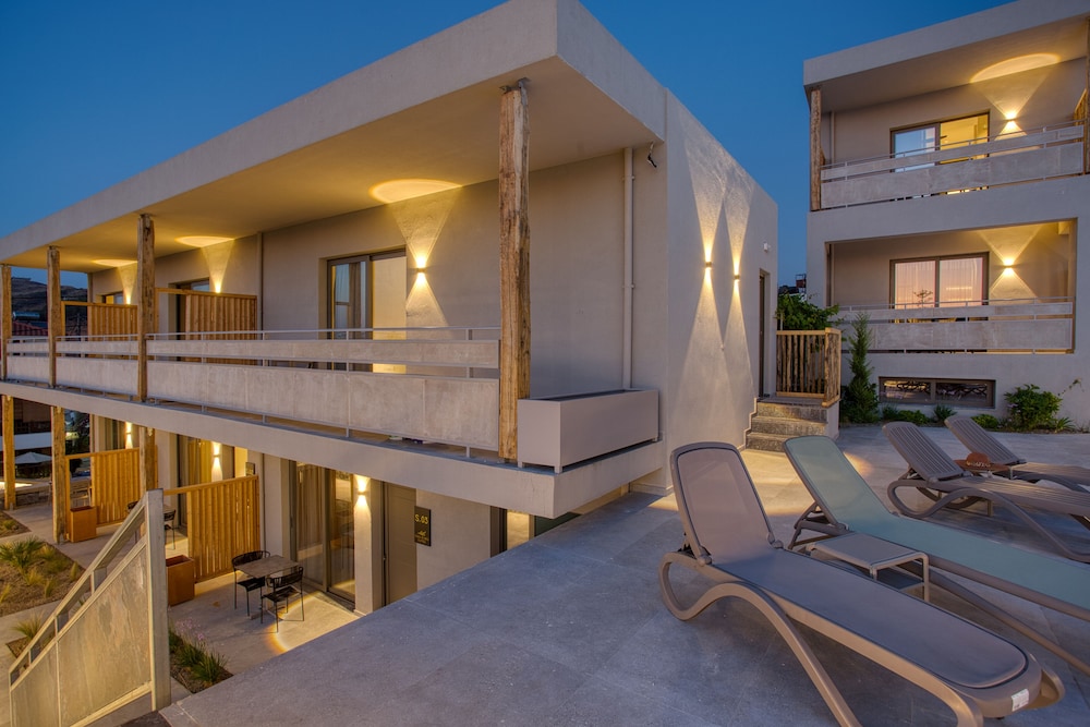 Casa D Oro Adults Only 25/39