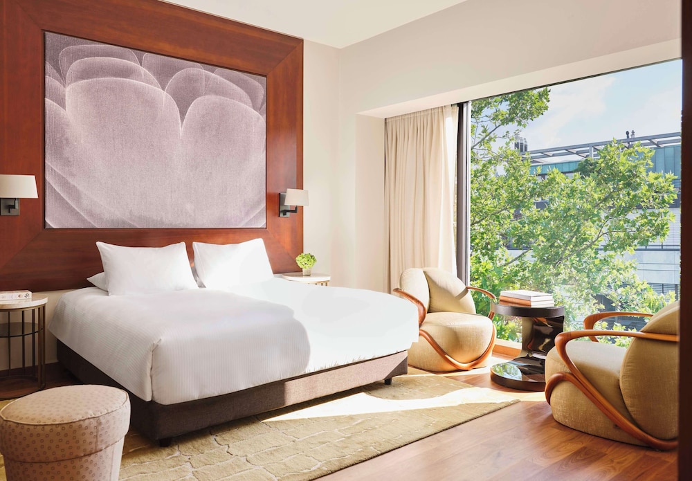 PARK, JUNIOR SUITE