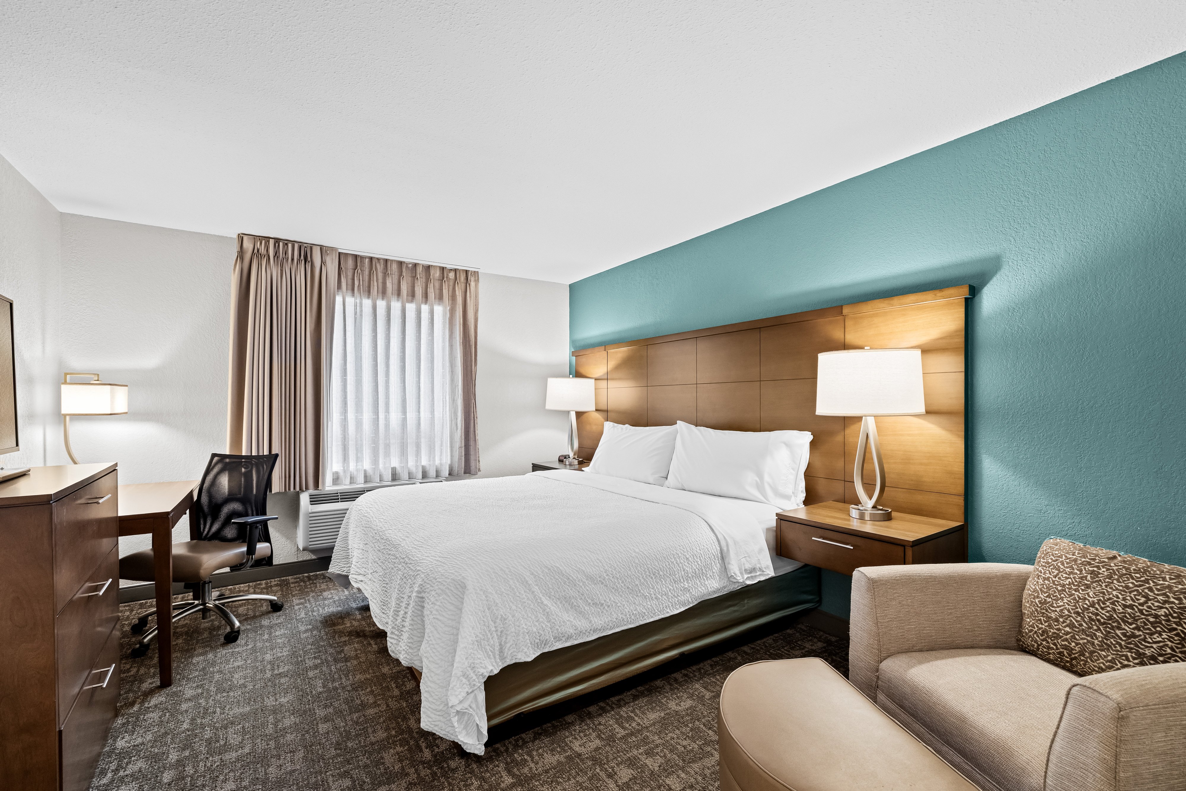 Staybridge Suites Hotel Calgary Airport 23/74