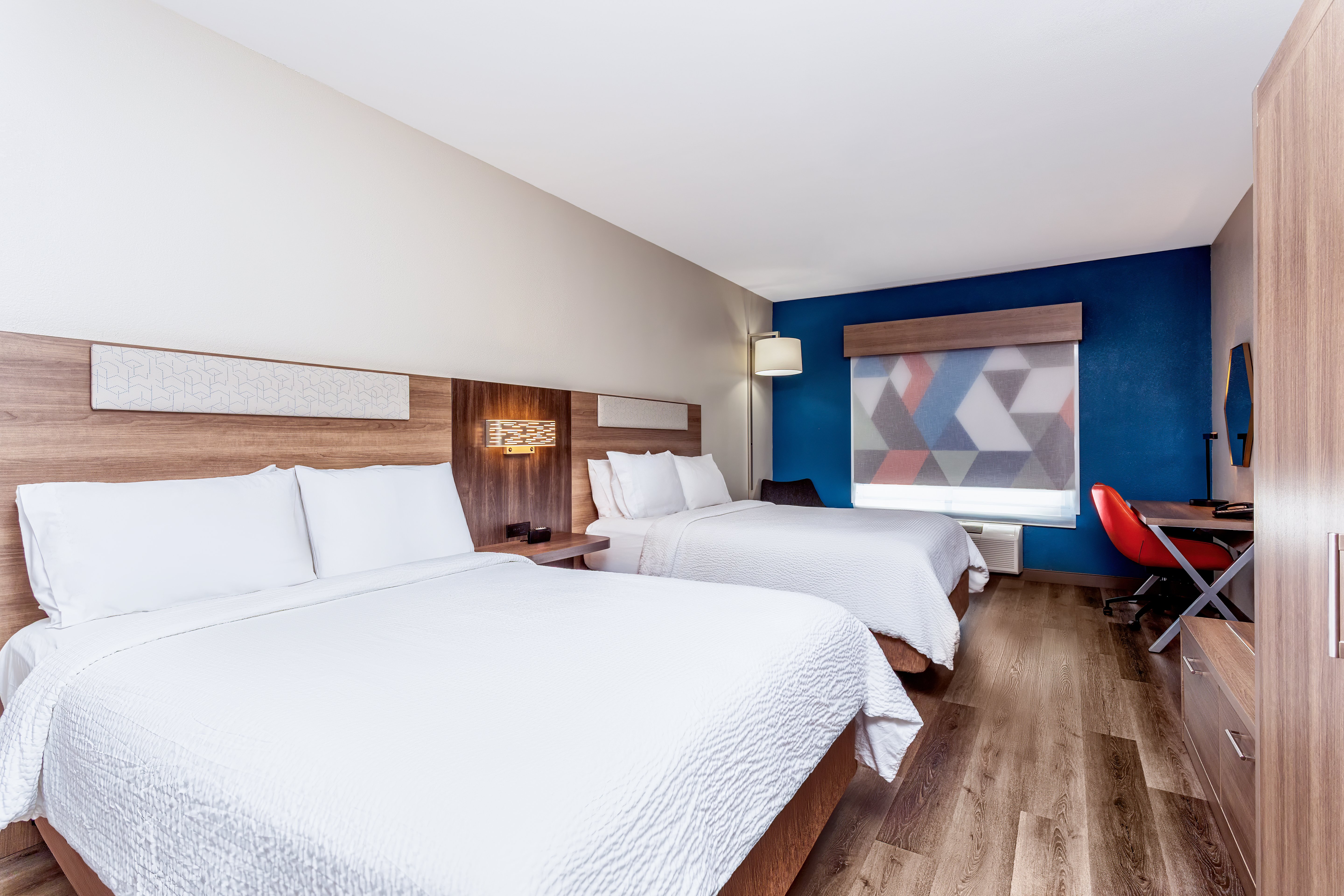 Holiday Inn Express & Suites Jacksonville - Blount Island, an IHG Hotel 24/80