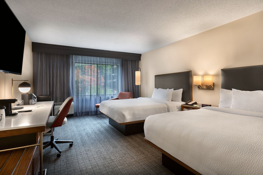 ROOM, 2 QUEEN BEDS, ACCESSIBLE