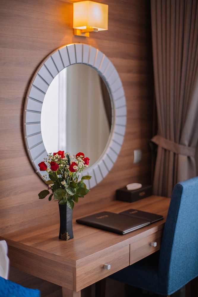 Spring Hotel Hanoi 42/62