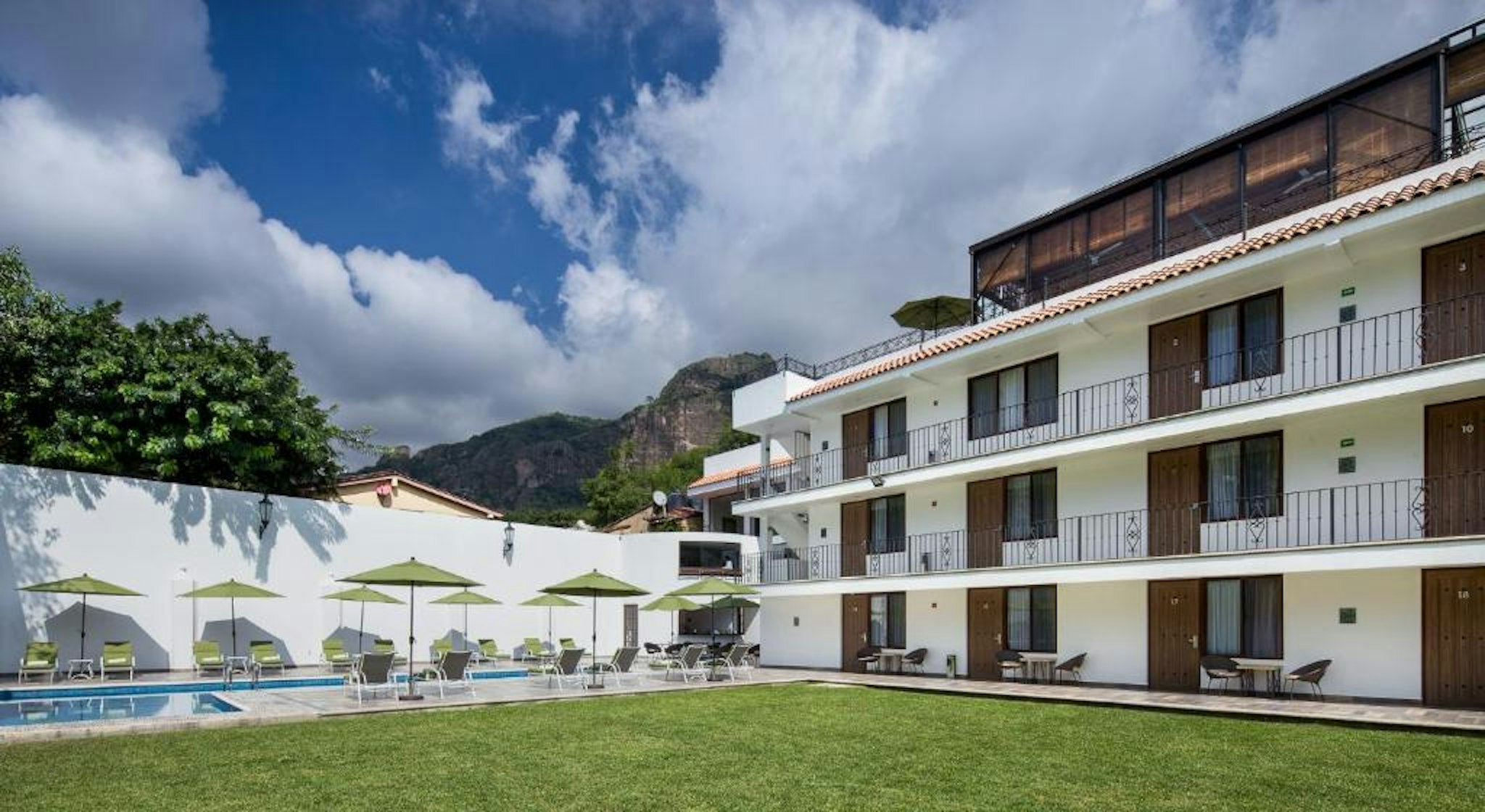Hotel Las Puertas de Tepoztlan 9/30