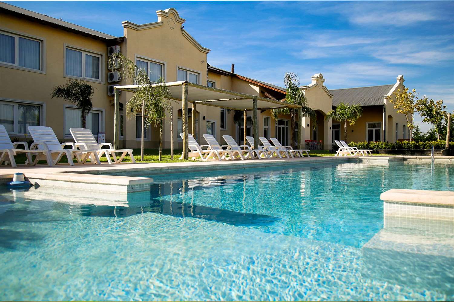 Howard Johnson by Wyndham Trenque Lauquen 2/2