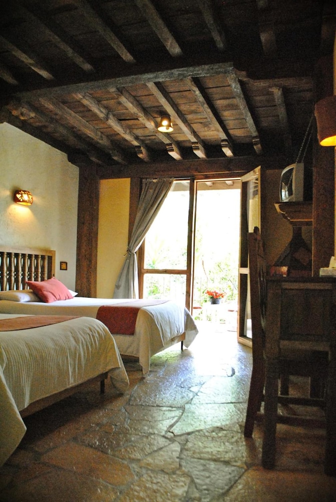 Hotel Azulejos 24/76