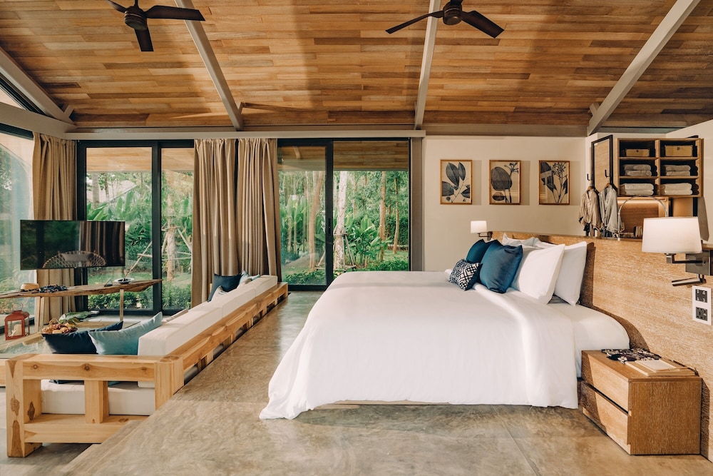 One-Bedroom Pool Villa
