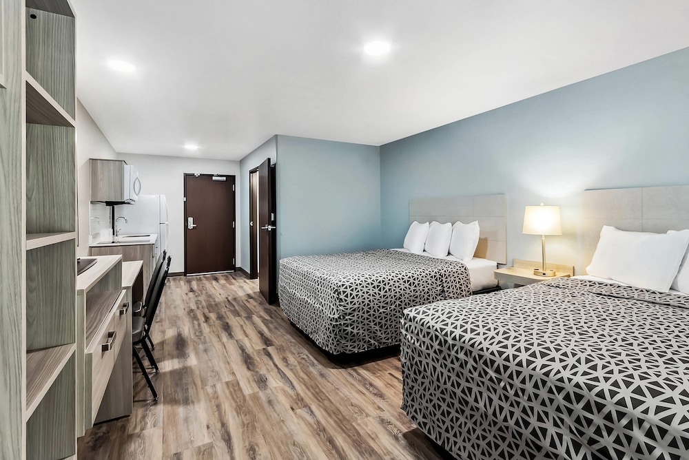 WoodSpring Suites Sumter near Shaw AFB 17/60
