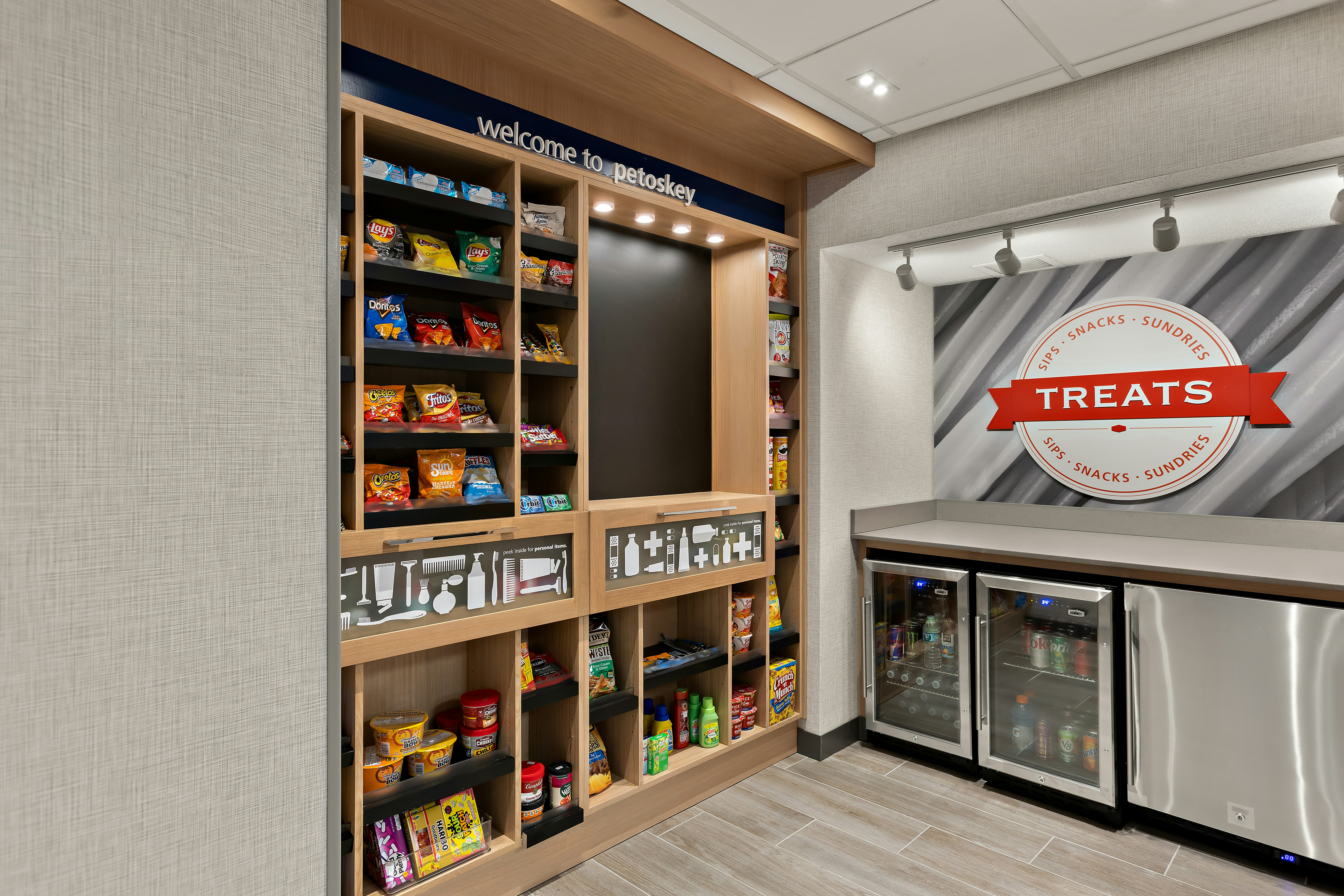 Hampton Inn & Suites by Hilton Petoskey 70/75