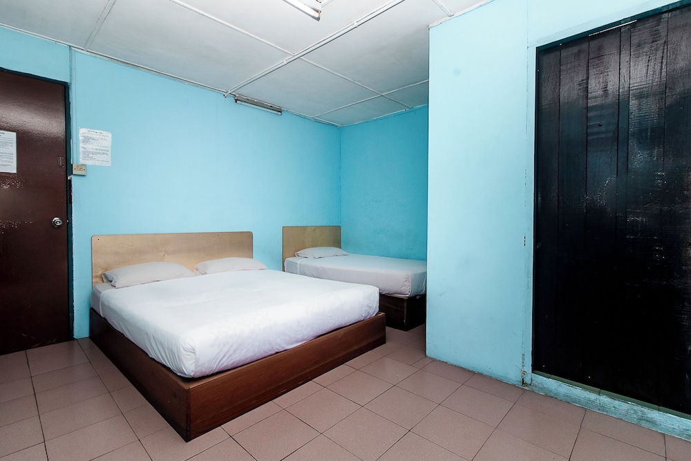 Hotel O Gold Star Hotel 12/24