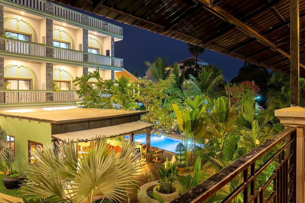 Reveal Angkor Boutique Hotel 4/66