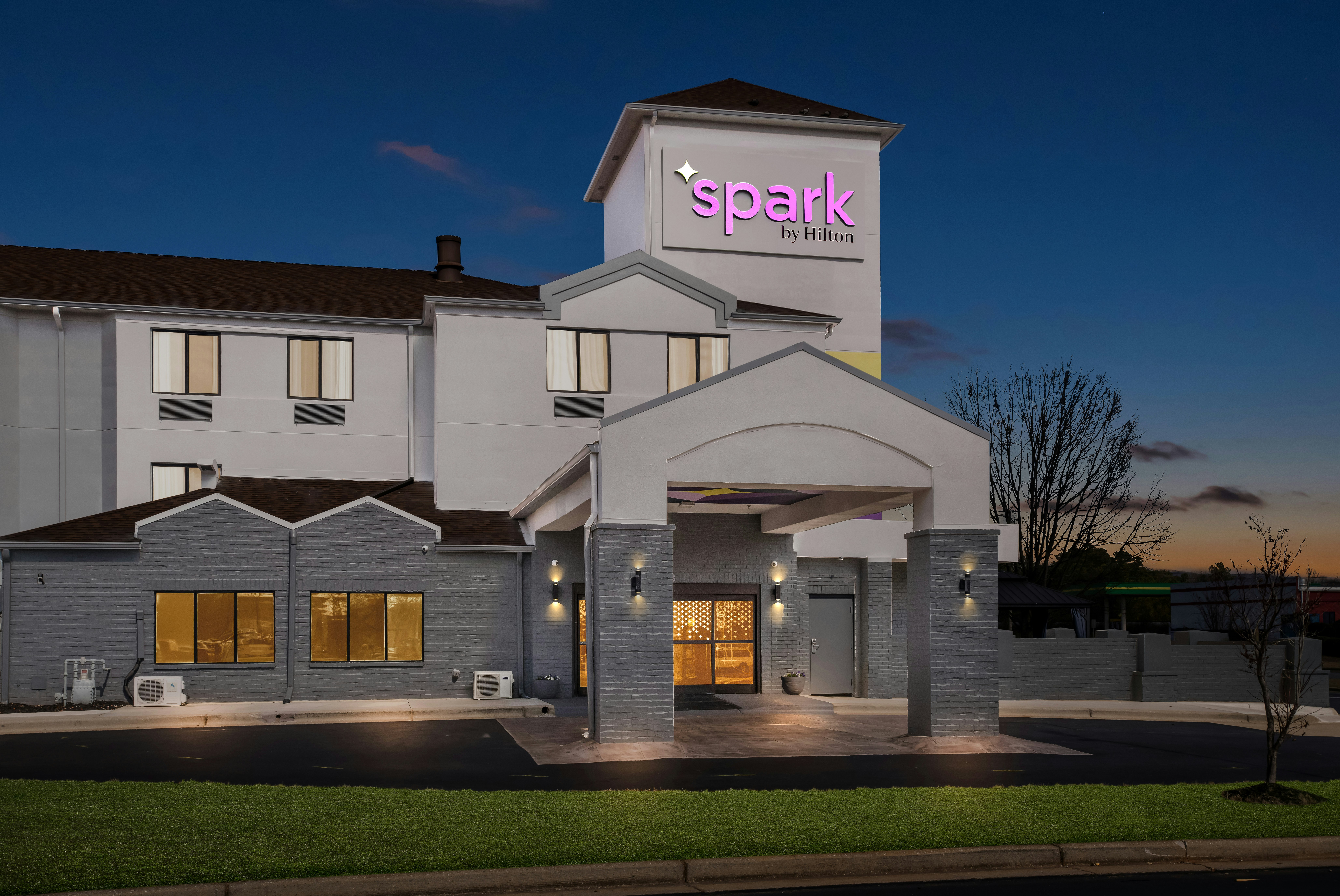 Spark by Hilton Oxford 1/27