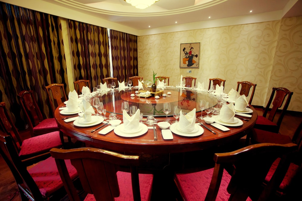 San Jiang Grand Hotel 37/47