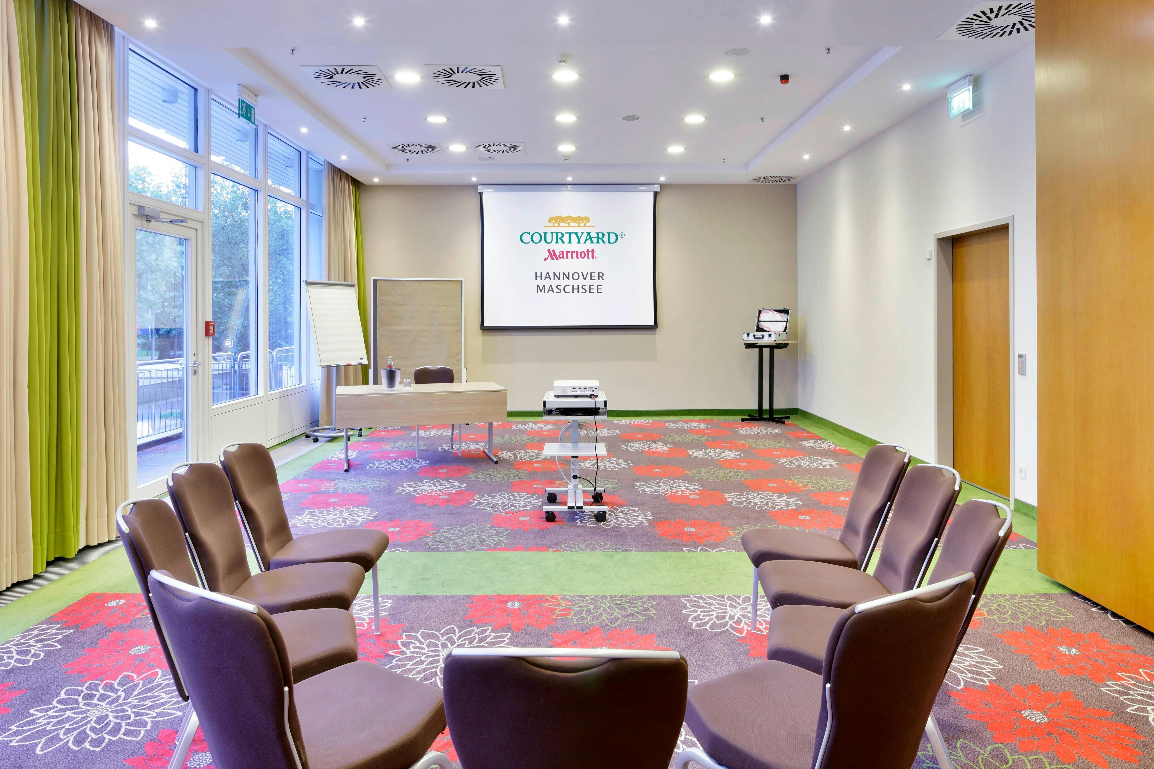 Courtyard By Marriott Hannover Maschsee 39/45