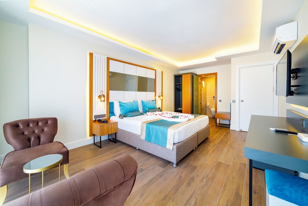 Algora Halal Hotel and Spa 17/50