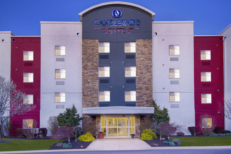 CANDLEWOOD SUITES BUFFALO AMHERST 4/77