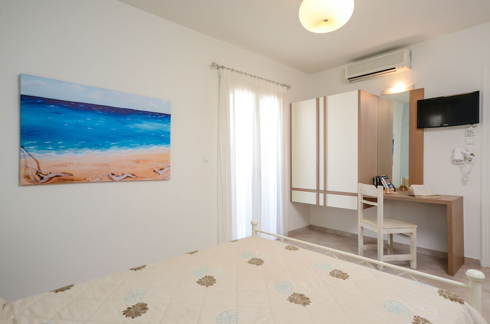 Irini Studios 32/42