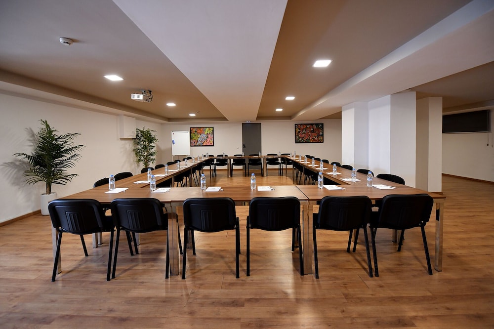 Ocean Park Hotel, Premium Suites & Wellness 70/74