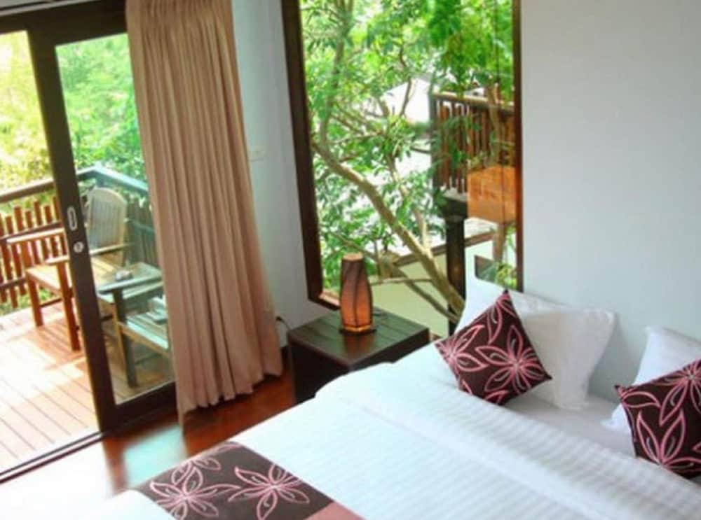 Chintakiri Resort Koh Tao 19/50