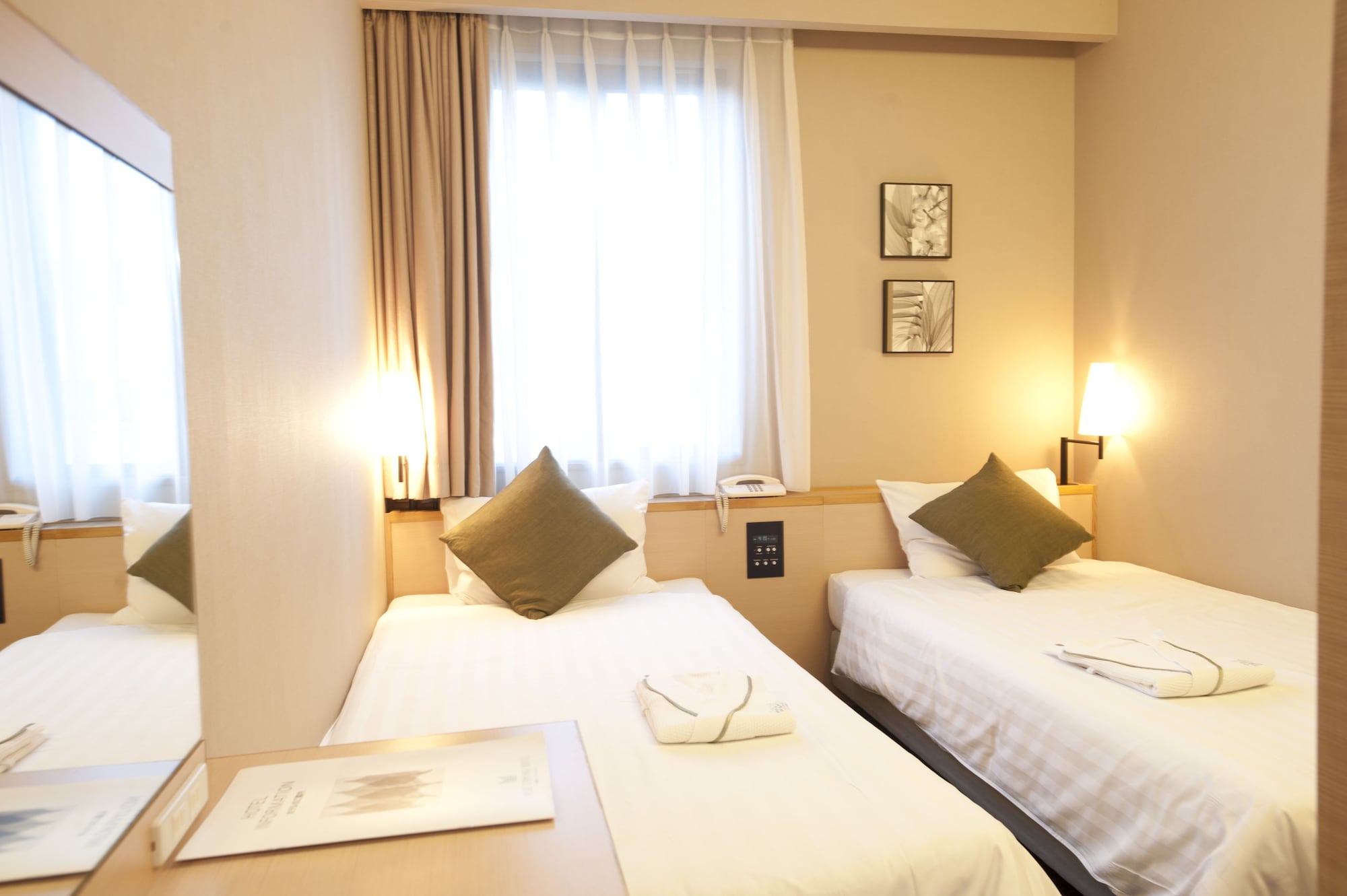 TYPE A, TWIN BEDS