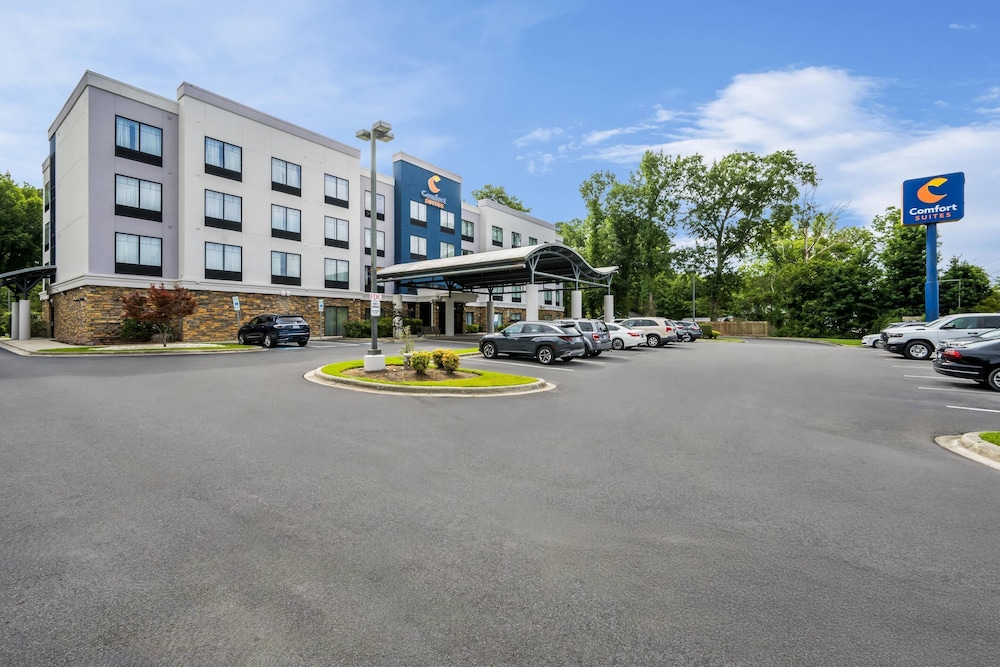 Comfort Suites New Bern near Cherry Point 61/65