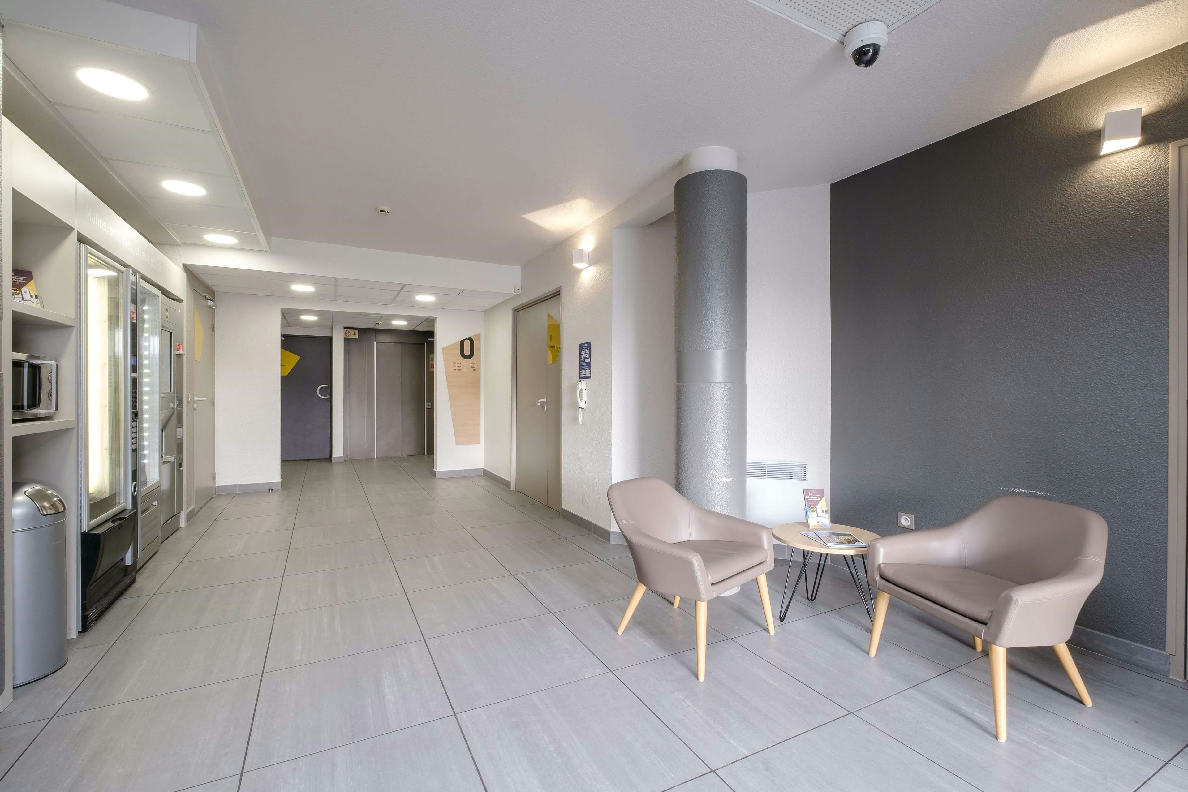 B&B Hotel Calais Centre Saint-Pierre 16/23