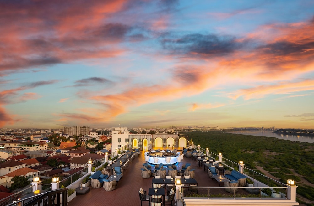 Eastin Hotel Vientiane 43/50
