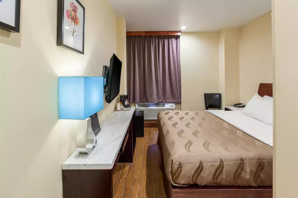 Quality Inn Near Sunset Park 9/39