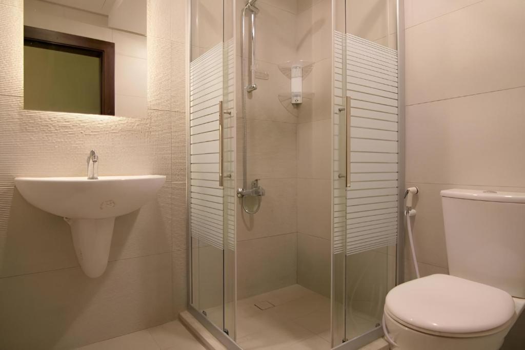 46 Serviced Apartments 23/25