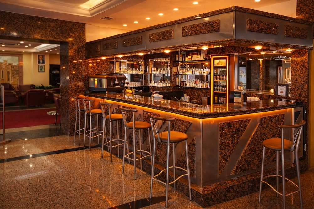 Kayhanbey Hotel 53/67