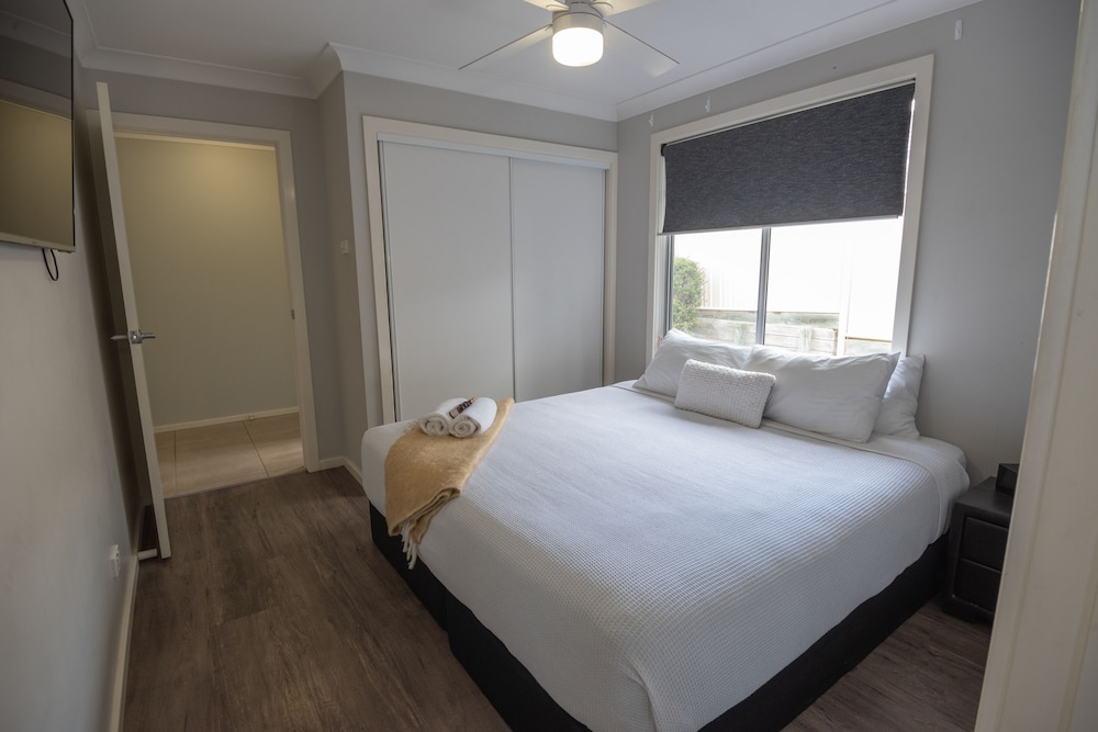 EXECUTIVE, APARTMENT
