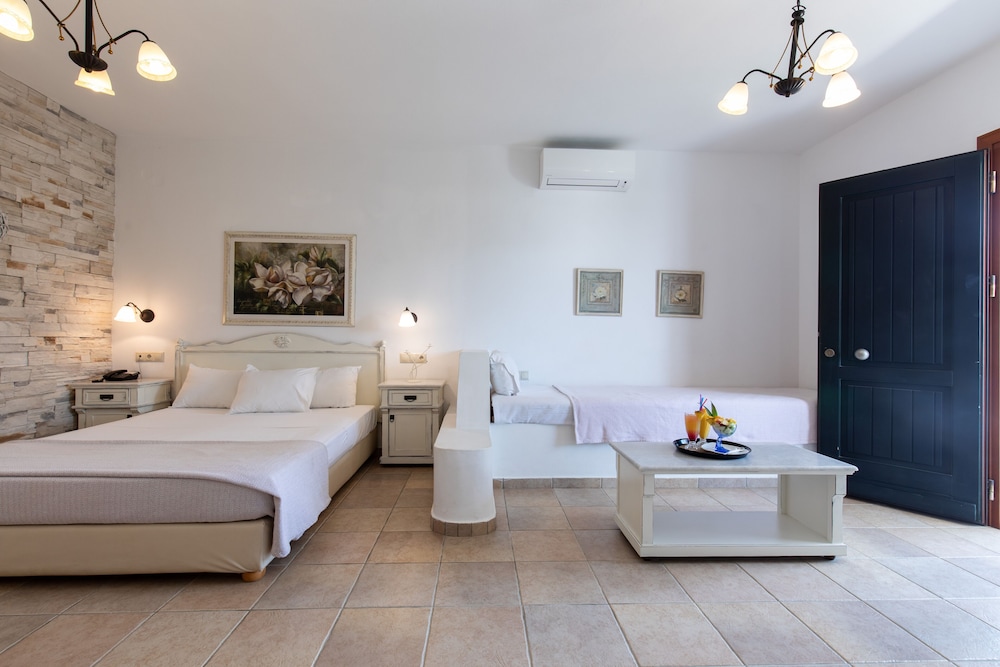 Plaza Beach Hotel 11/50