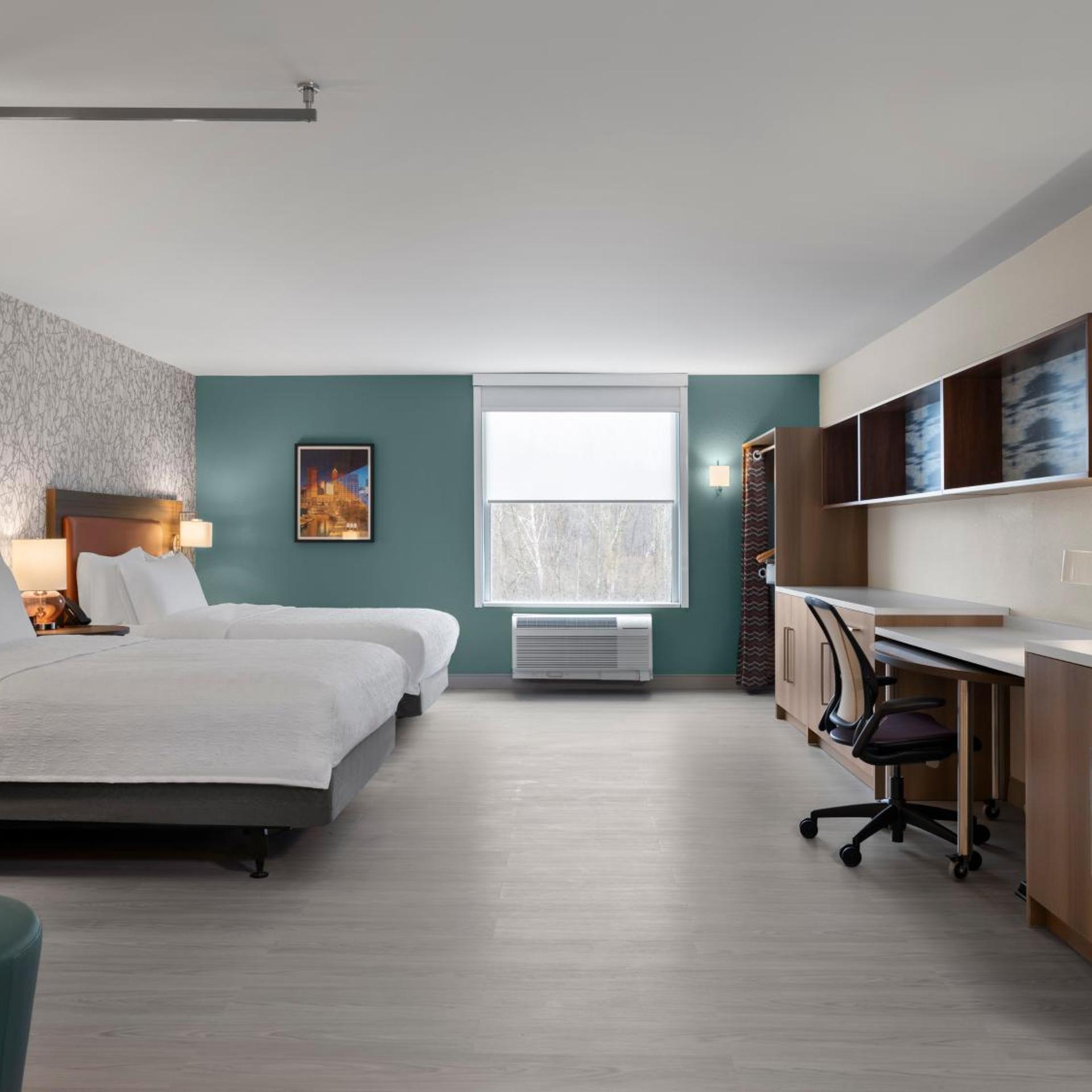 Room, King Bed, 2 Queen Beds