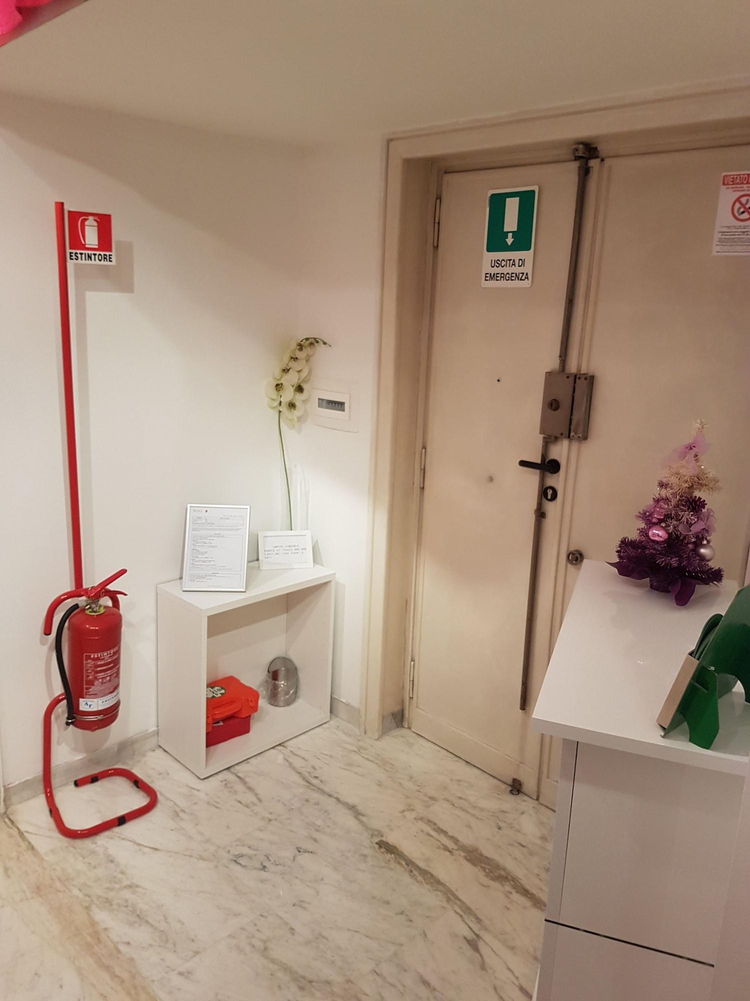 Rome Vatican Suite 5/17