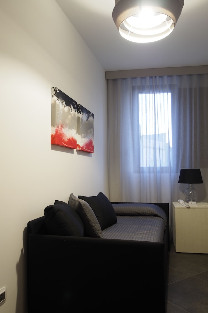 Terrazzani Suite 24/44