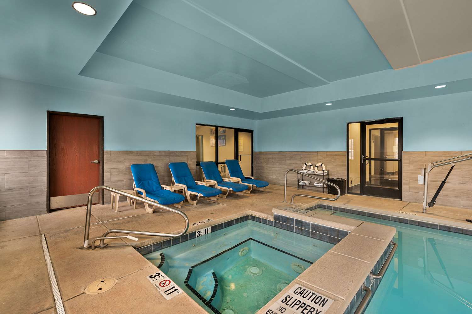 Comfort Inn Ogden near Event Center 19/49