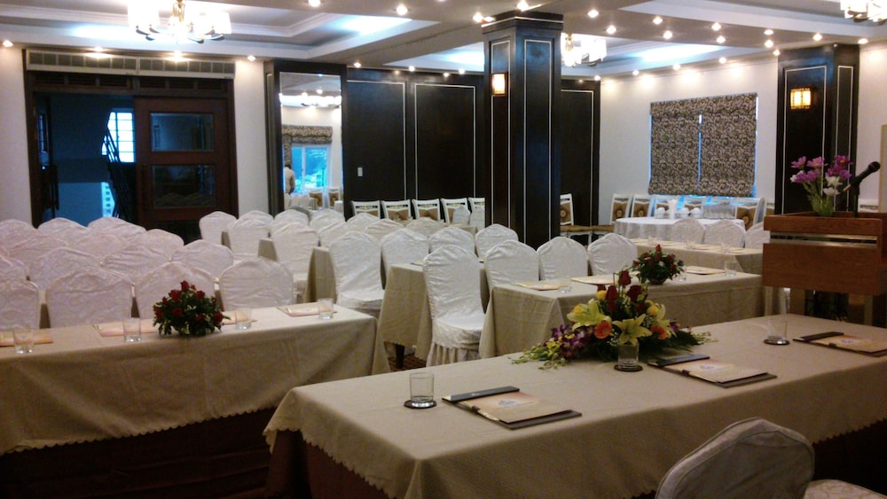 Golden Halong Hotel 29/34