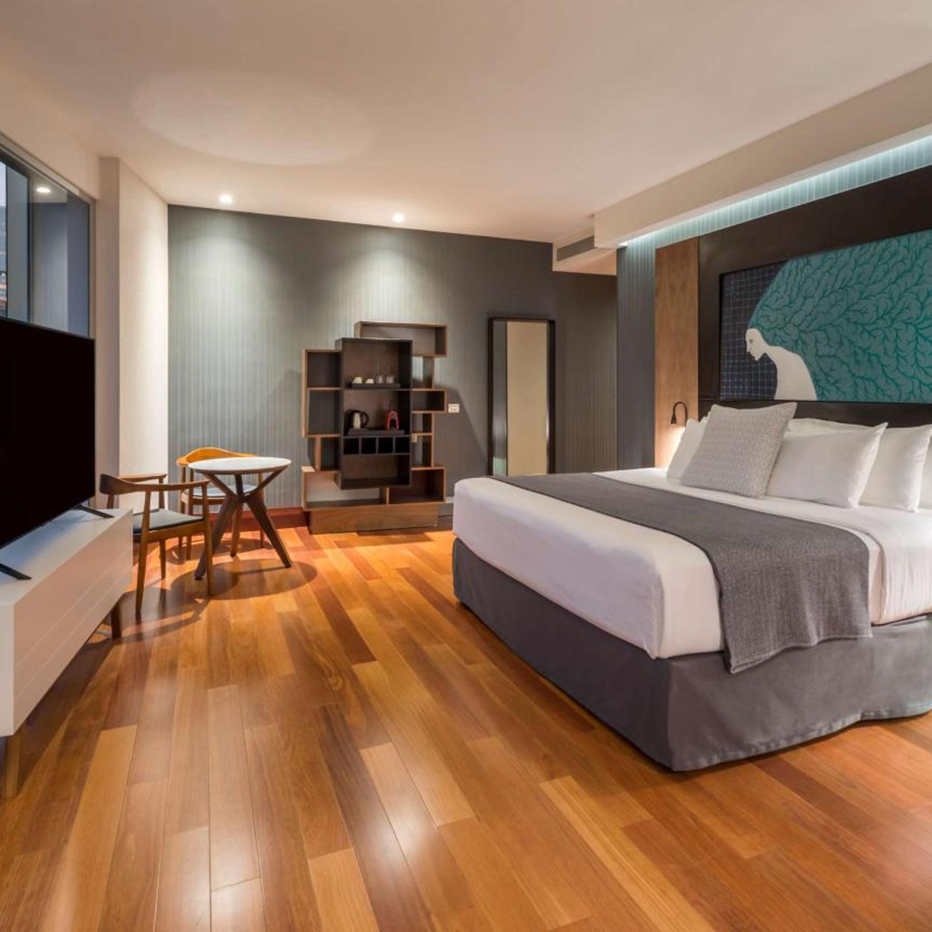 Premium, King Bed
