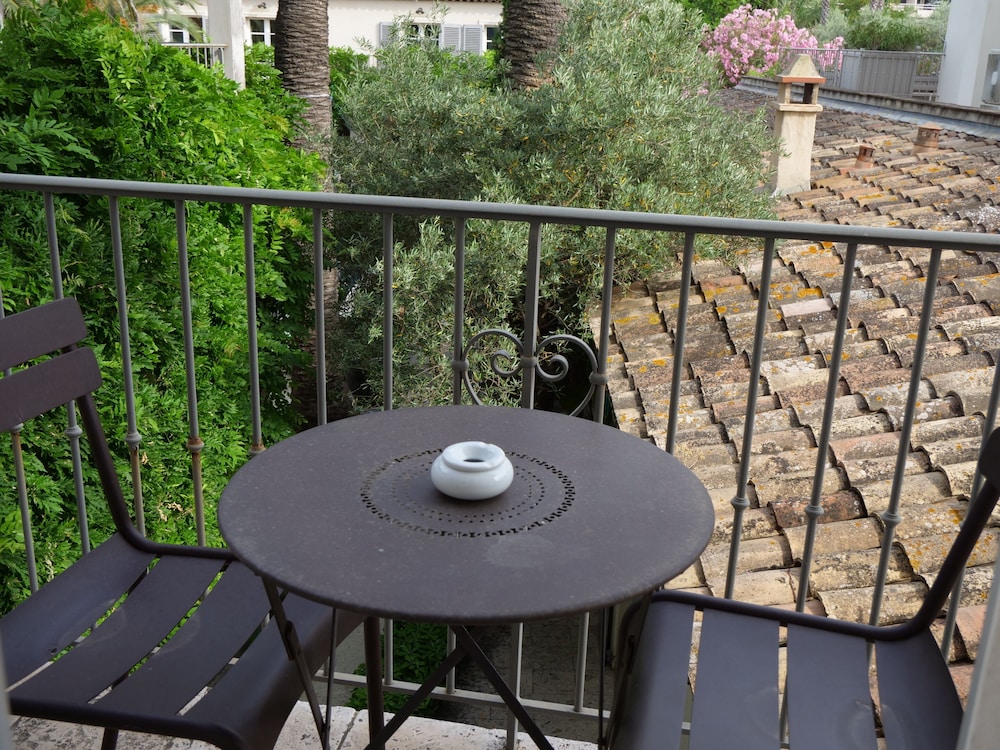 Pastis Hotel Saint-Tropez 32/43