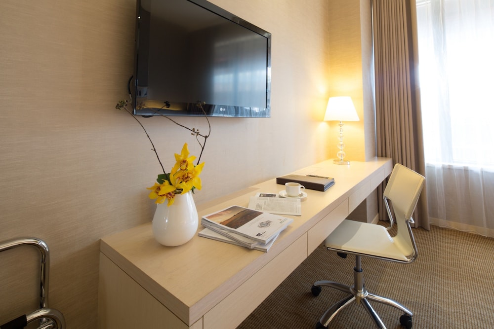 Hotel Riverview Taipei 58/65