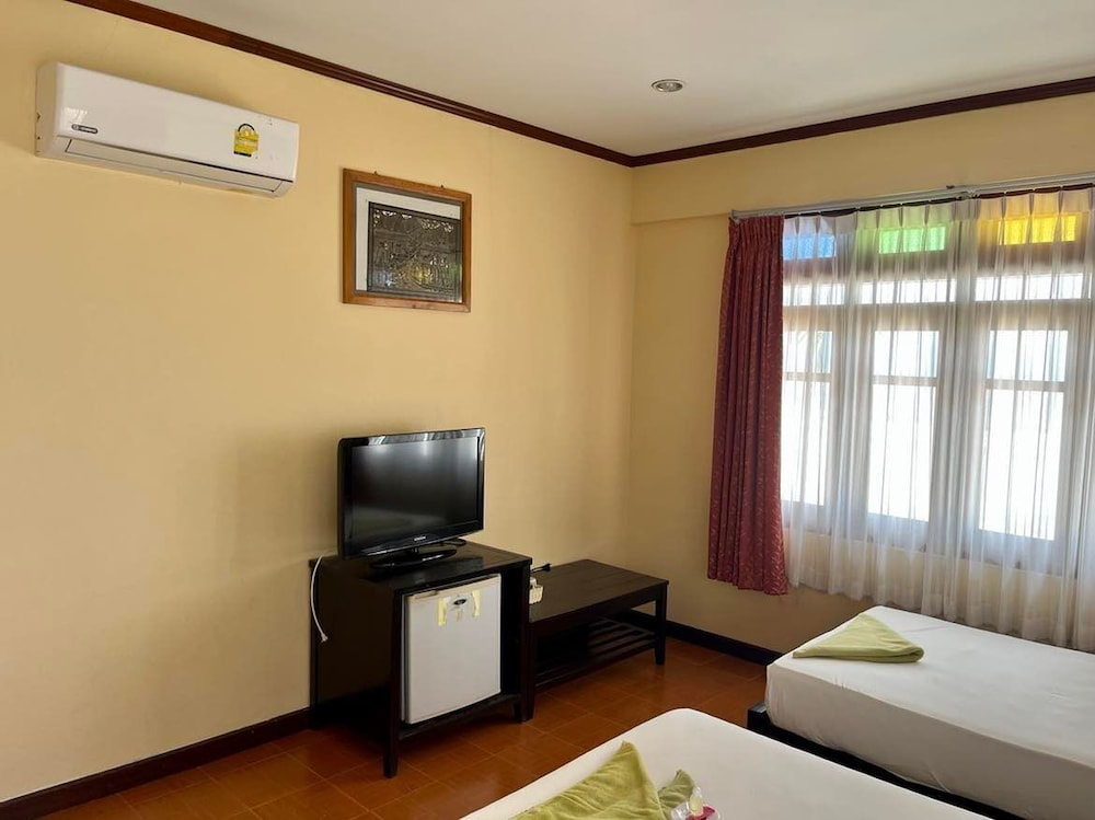 First Villa Beach Resort 48/75