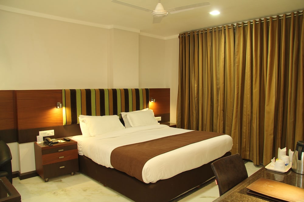 Amantra Comfort Hotel 17/50
