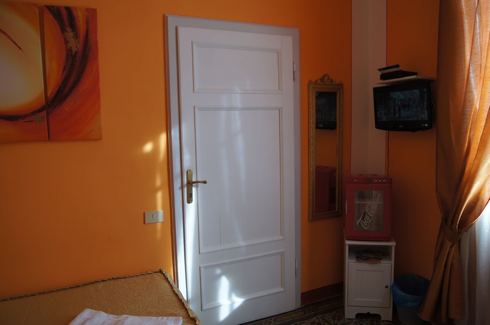 La Mimosa Bed And Breakfast 59/71