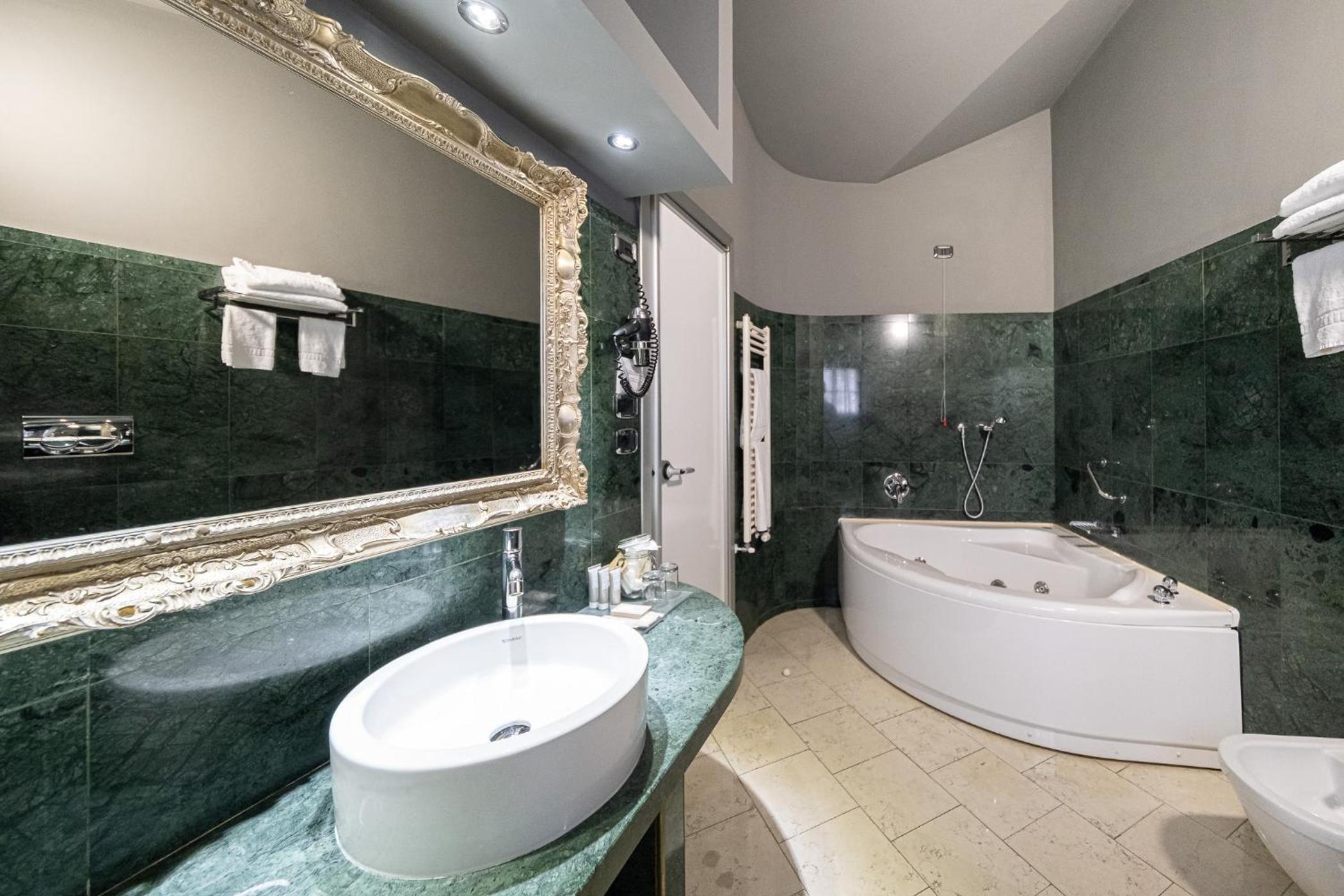 غرفة بسرير مزدوج، Settecento Hotel 5/5