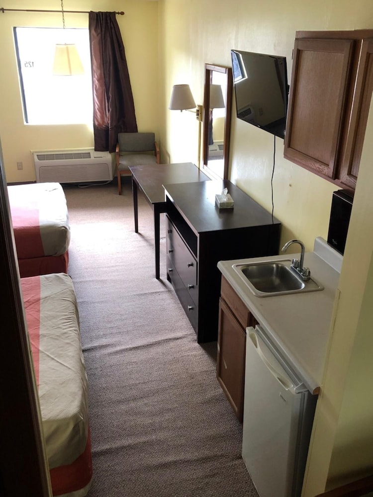 Salt Creek Inn 23/36