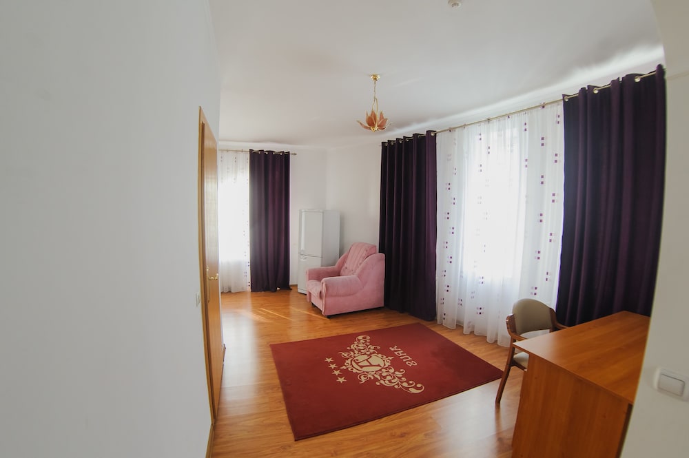 Villa Arus Hotel 41/63