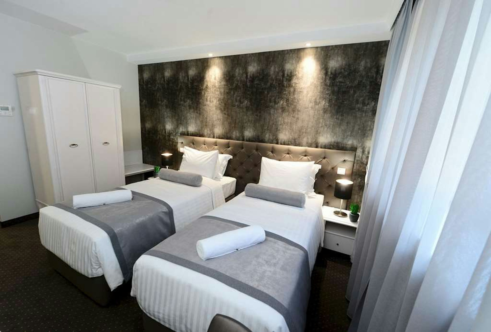 Alexander Square Boutique Hotel 22/55