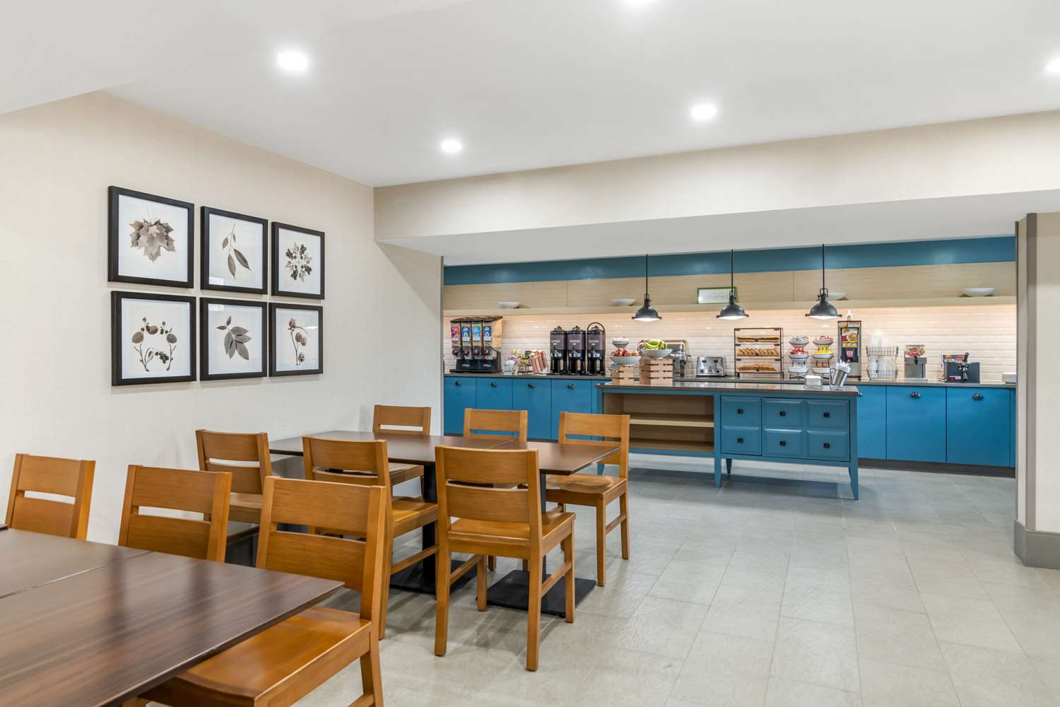 Country Inn and Suites By Radisson Atlanta Airport South GA 24/43