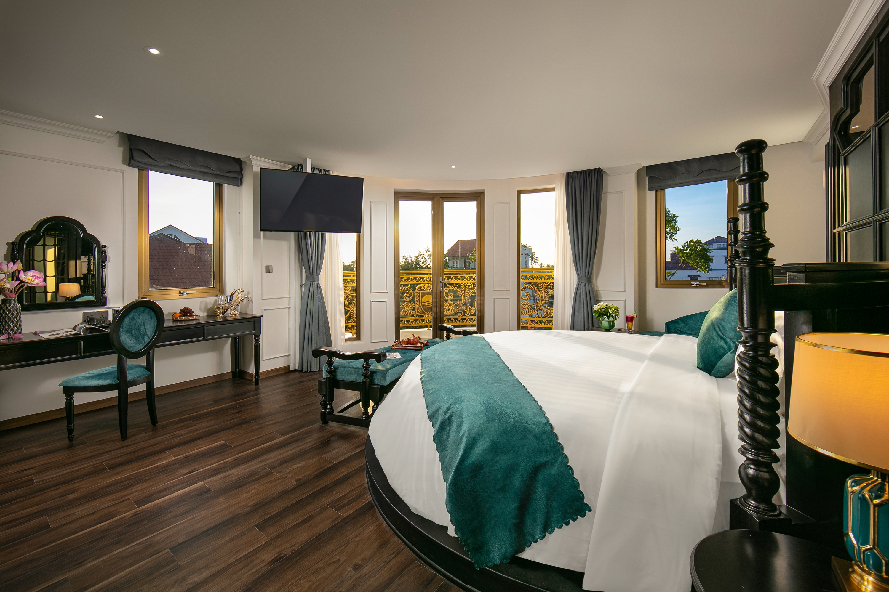Suite, Balcony, Grand Sunrise Palace Hoi An 3/4