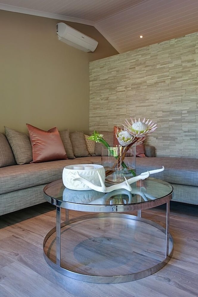 Jordan Wines Luxury Suites 35/61