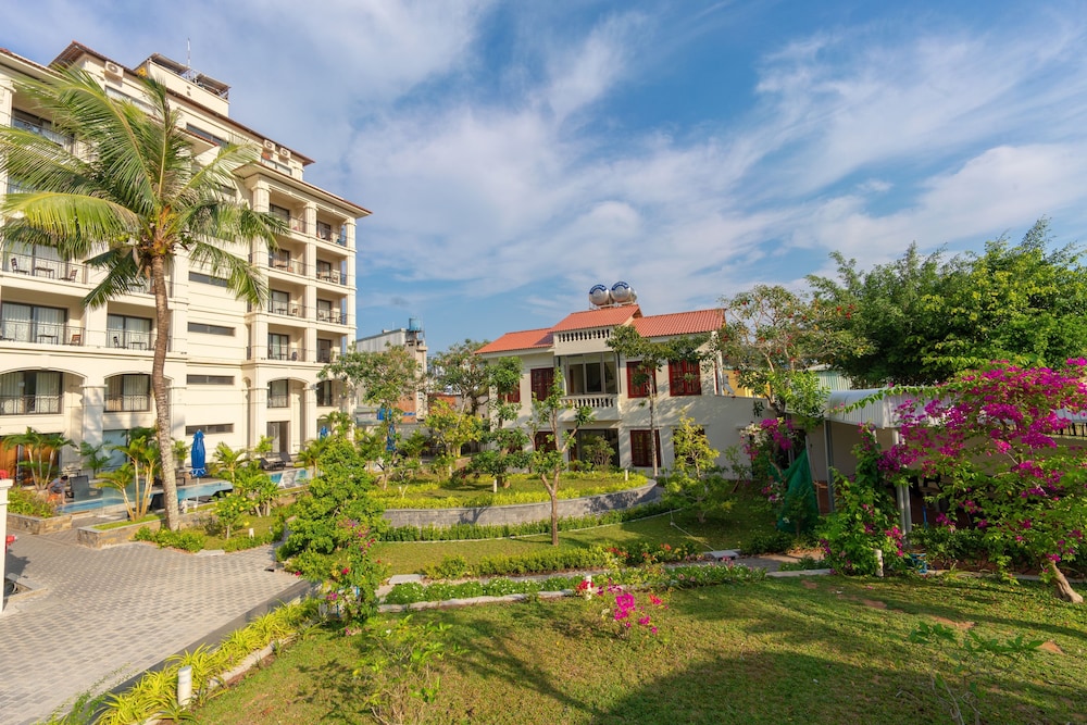 Praha Hotel Phu Quoc 62/66